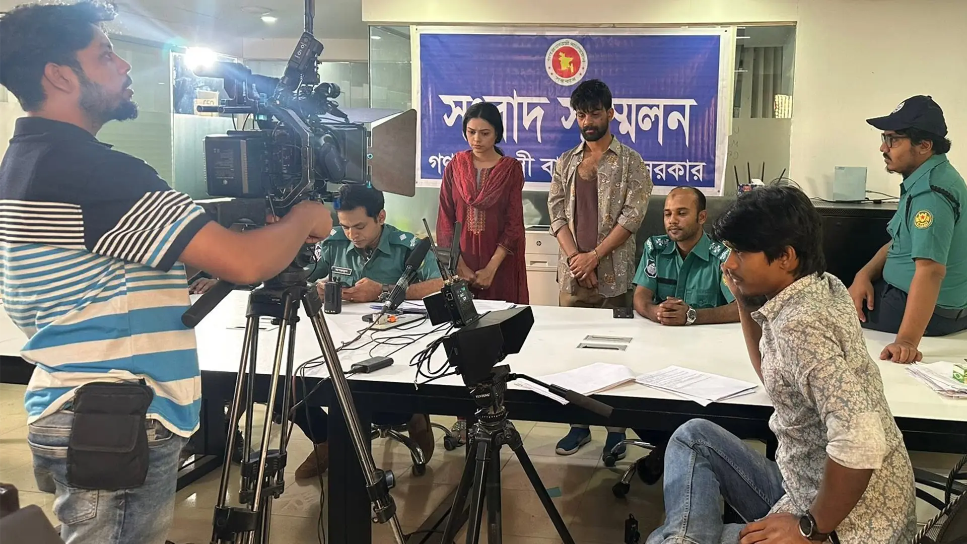 Faisal Khan Shuvo directing a scene during the production of Harami